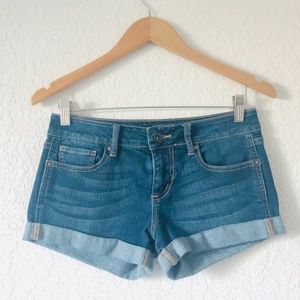 ‼️Bundle 15% off‼️Roll Cuff Denim Women Shorts
